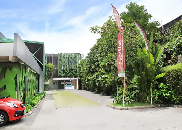 Cozy Hotel Seminyak