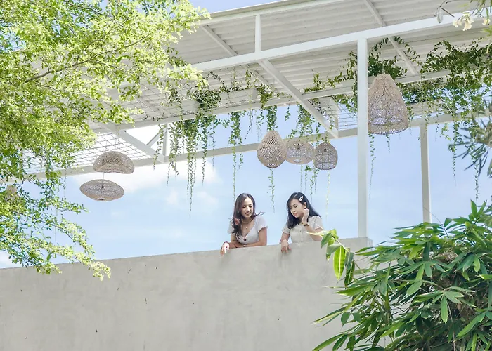 Cozy Hotel Seminyak