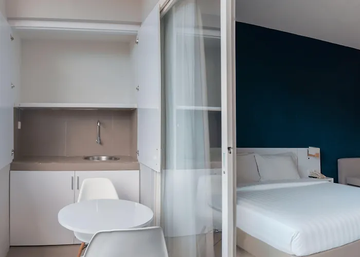 Cozy Hotel